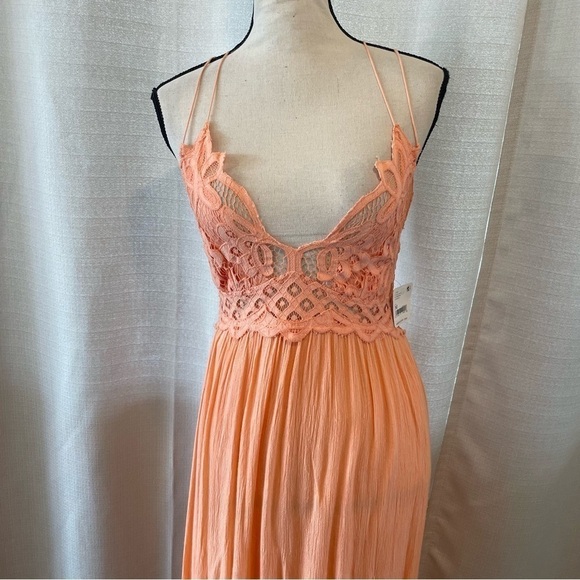 Free People Adella Slip Maxi Dress Womens Bralette Strappy Pretty Peach Sz M NWT - Picture 4 of 10